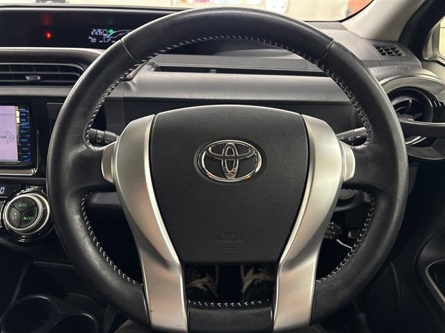 Toyota AQUA 2015 8005031-21