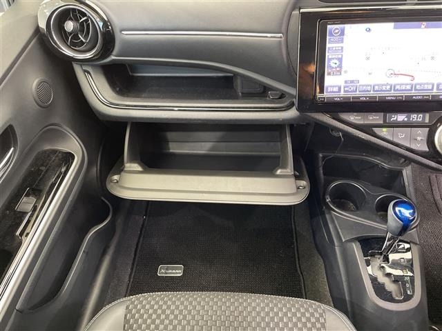 Toyota AQUA 2016 8005055-22