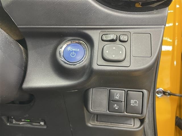Toyota AQUA 2017 8005058-1