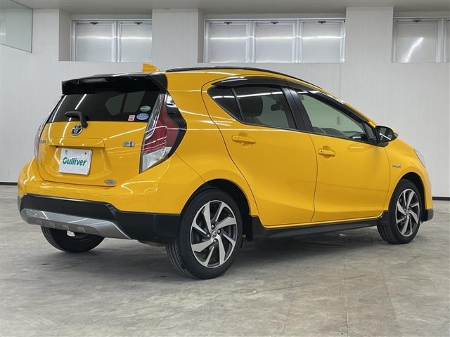 Toyota AQUA 2017 8005058-2