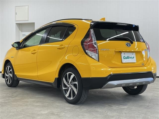 Toyota AQUA 2017 8005058-6