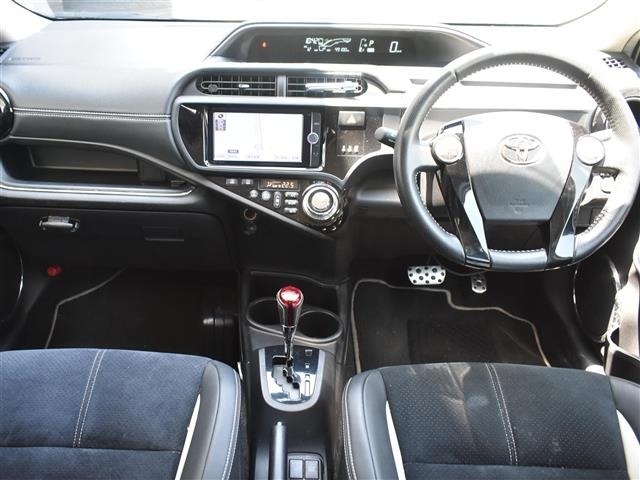 Toyota AQUA 2014 8005108-2