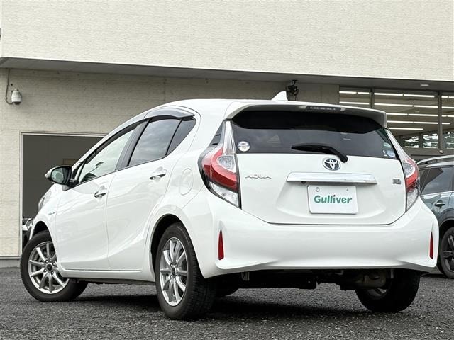 Toyota AQUA 2018 8005110-13
