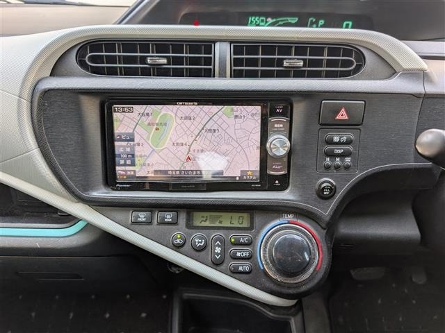 Toyota AQUA 2012 8005132-4