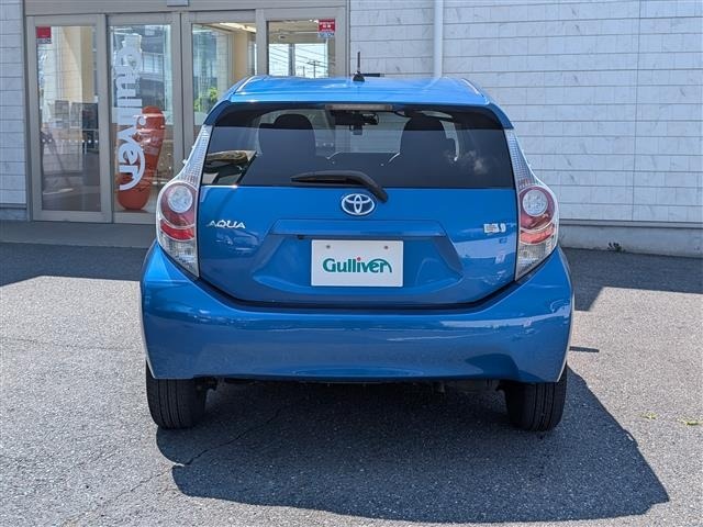 Toyota AQUA 2012 8005132-5