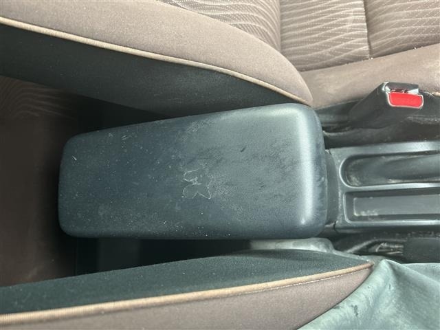 Toyota AQUA 2013 8005160-1
