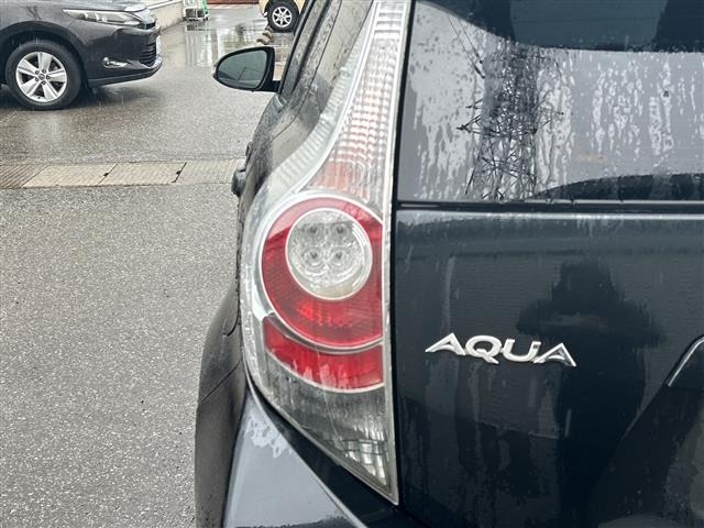 Toyota AQUA 2013 8005160-15