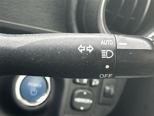 Toyota AQUA 2013 8005160-16