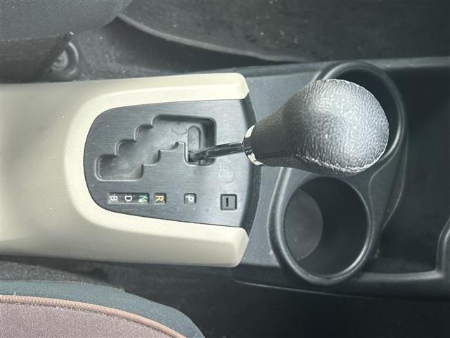 Toyota AQUA 2013 8005160-18