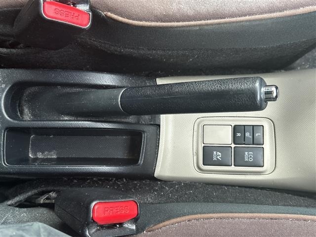 Toyota AQUA 2013 8005160-20
