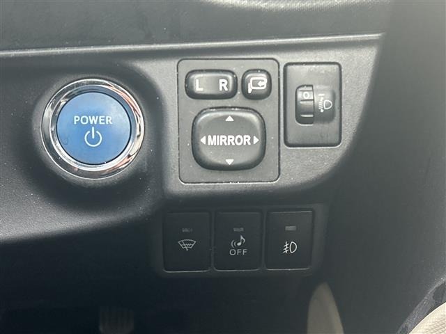 Toyota AQUA 2013 8005160-24