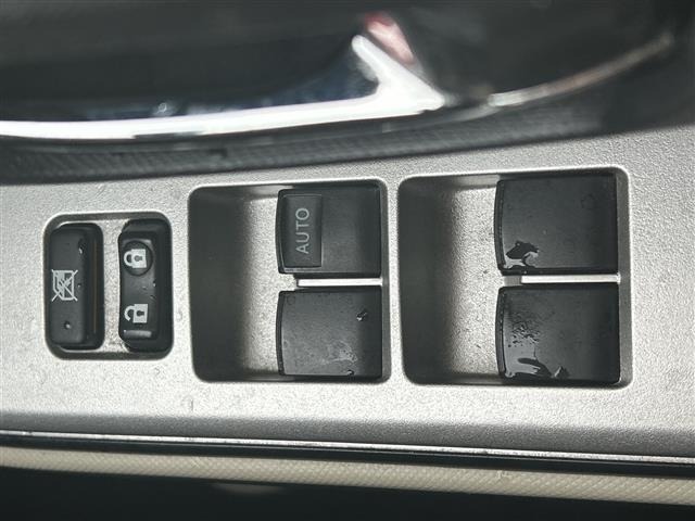 Toyota AQUA 2013 8005160-29