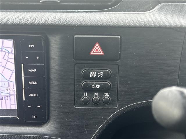 Toyota AQUA 2013 8005160-41