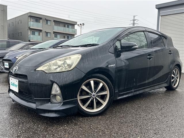 Toyota AQUA 2013 8005160-6