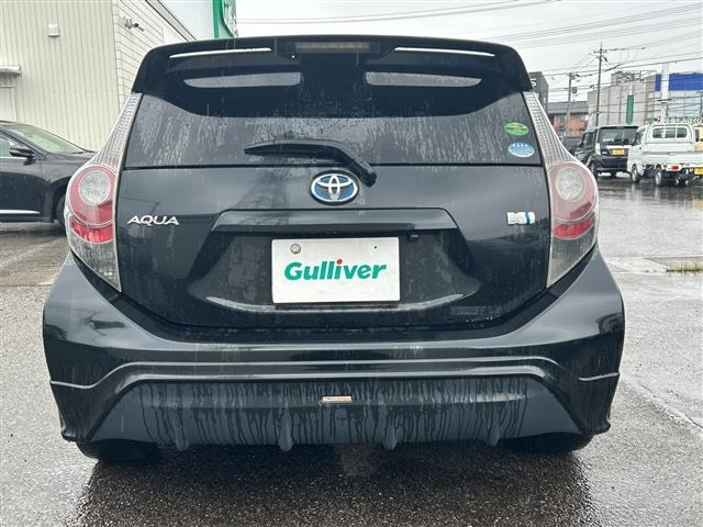 Toyota AQUA 2013 8005160-8