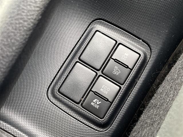 Toyota AQUA 2018 8005179-10