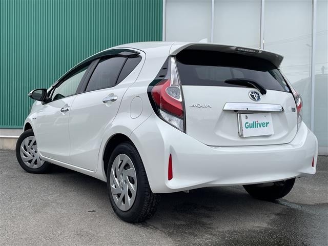Toyota AQUA 2018 8005179-13
