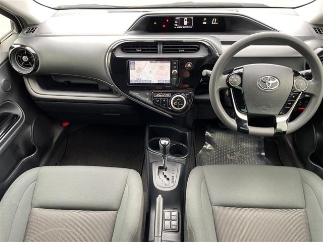 Toyota AQUA 2018 8005179-14