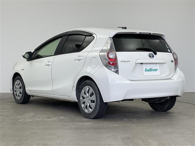 Toyota AQUA 2014 8005180-13