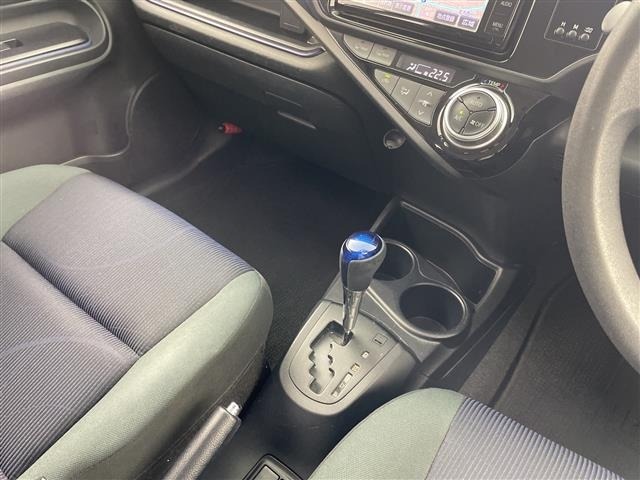 Toyota AQUA 2016 8005203-12