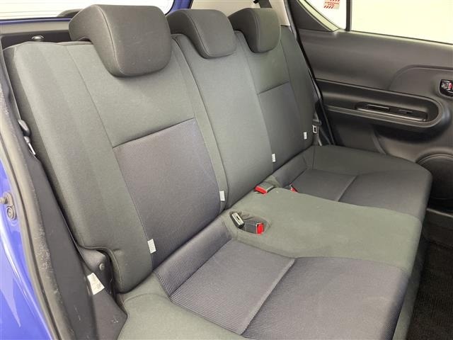 Toyota AQUA 2016 8005203-4