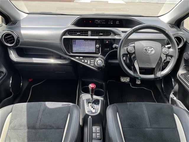 Toyota AQUA 2016 8005236-15