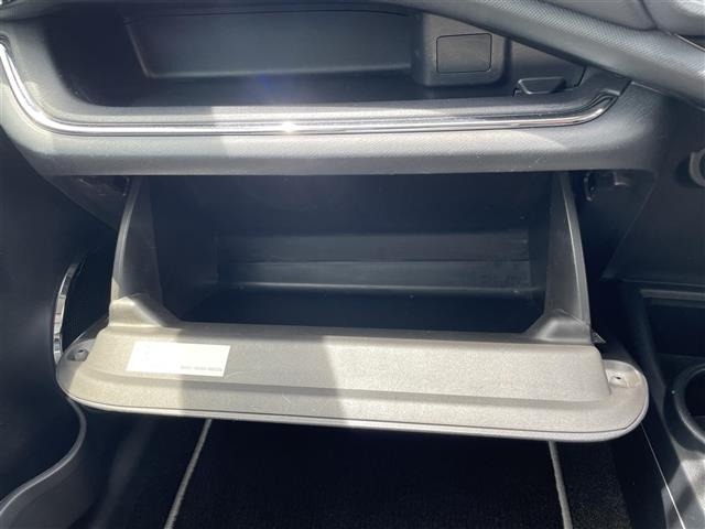 Toyota AQUA 2016 8005236-5