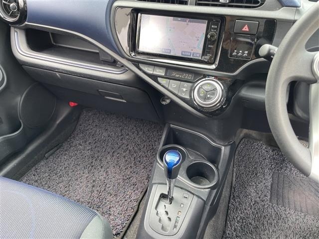 Toyota AQUA 2015 8005279-4