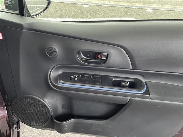 Toyota AQUA 2014 8005471-12