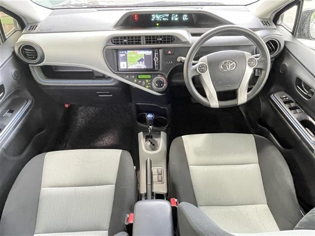 Toyota AQUA 2014 8005471-14