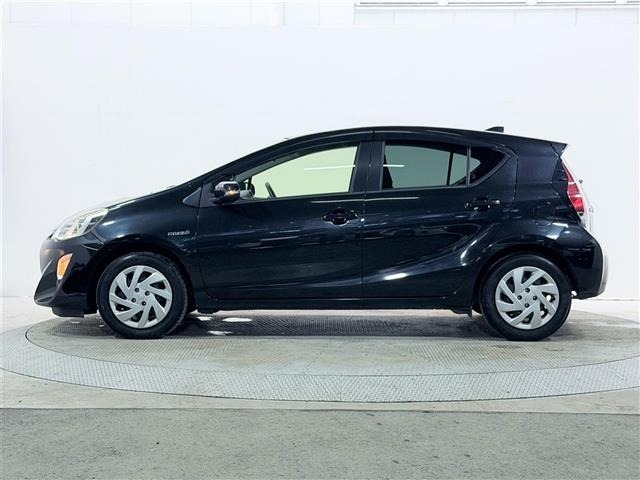 Toyota AQUA 2015 8005571-2