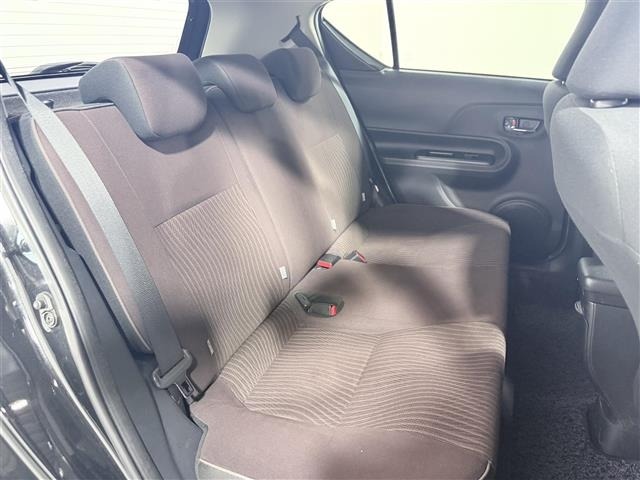 Toyota AQUA 2015 8005571-7