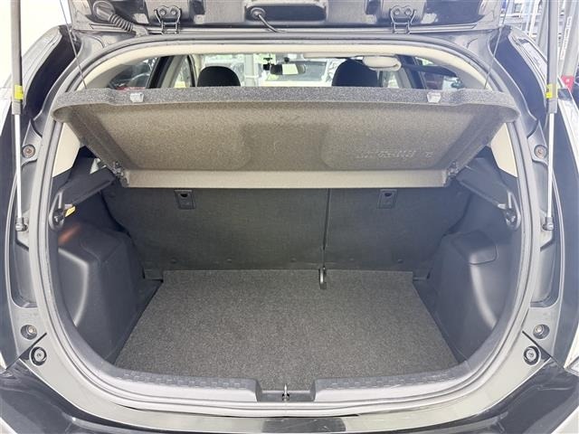 Toyota AQUA 2015 8005571-9