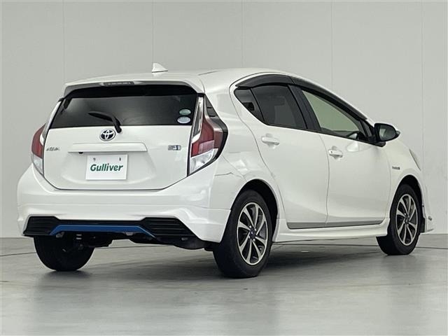 Toyota AQUA 2015 8005740-15