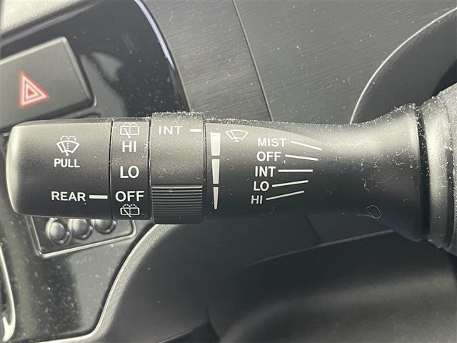 Toyota AQUA 2015 8005740-23