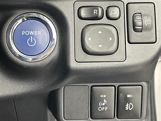Toyota AQUA 2015 8005740-6
