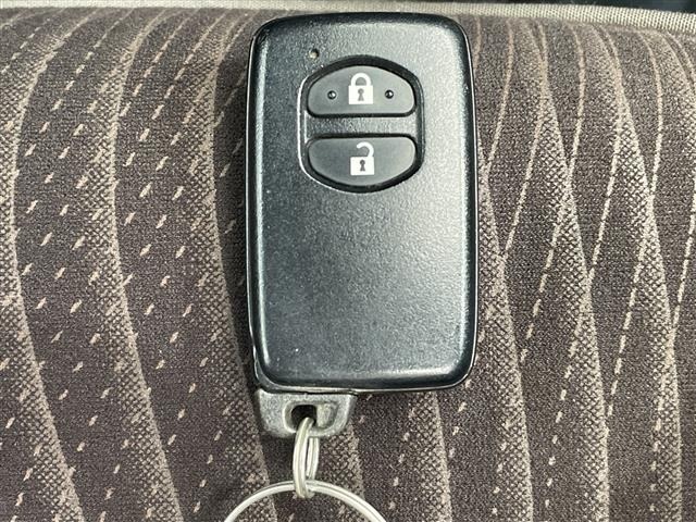 Toyota AQUA 2015 8005754-19
