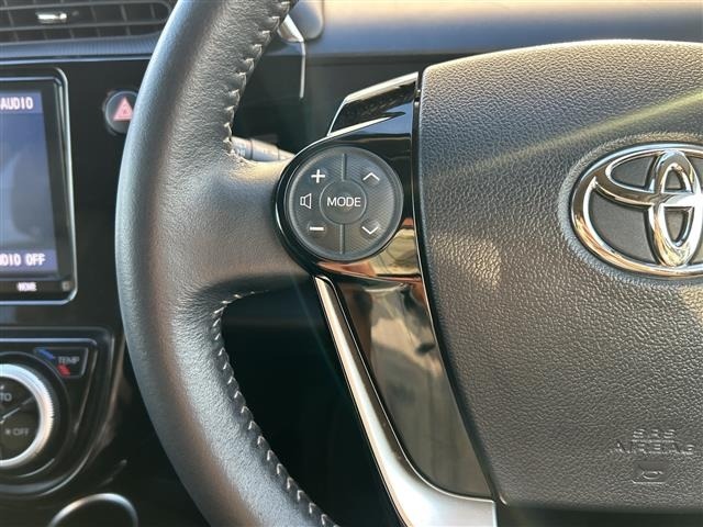 Toyota AQUA 2018 8005758-1