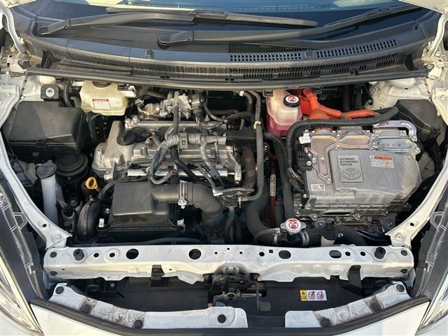 Toyota AQUA 2018 8005758-14