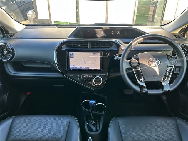 Toyota AQUA 2018 8005758-18