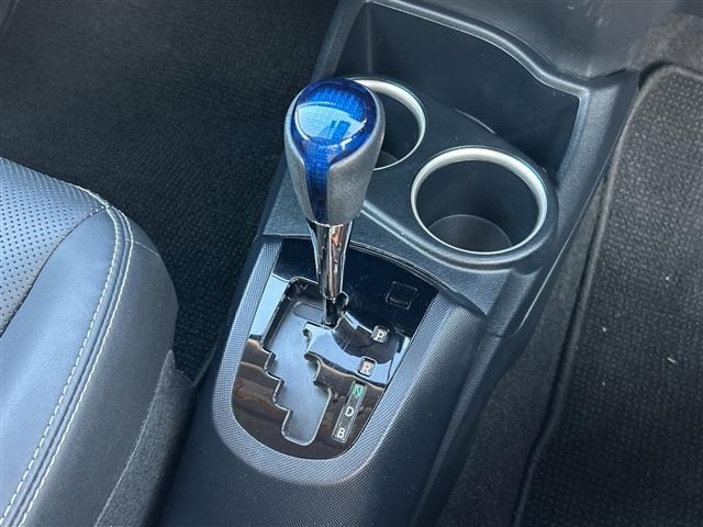 Toyota AQUA 2018 8005758-22