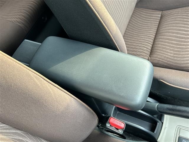 Toyota AQUA 2013 8005801-10
