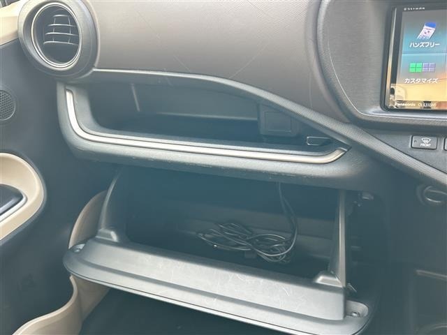 Toyota AQUA 2013 8005801-11