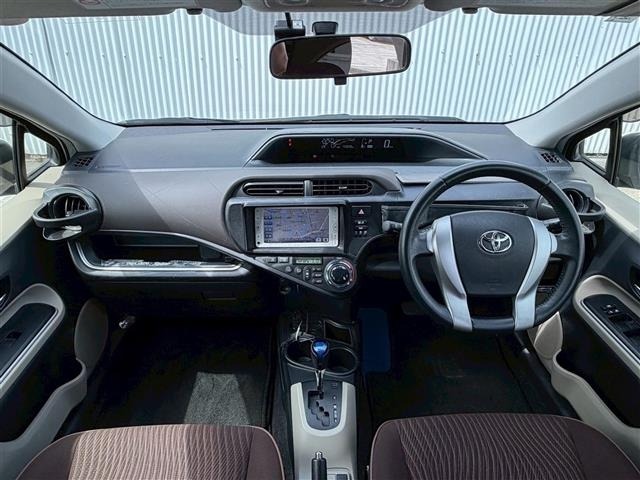 Toyota AQUA 2014 8005827-14