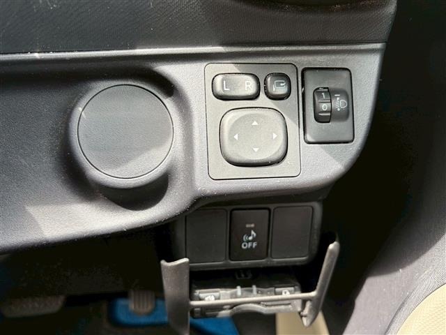Toyota AQUA 2014 8005827-22