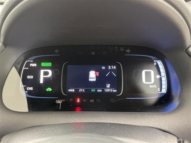 Toyota AQUA 2025 8005847-18