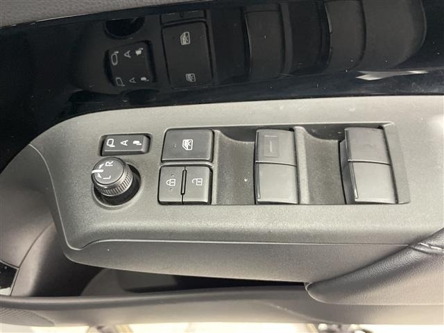 Toyota AQUA 2025 8005847-3