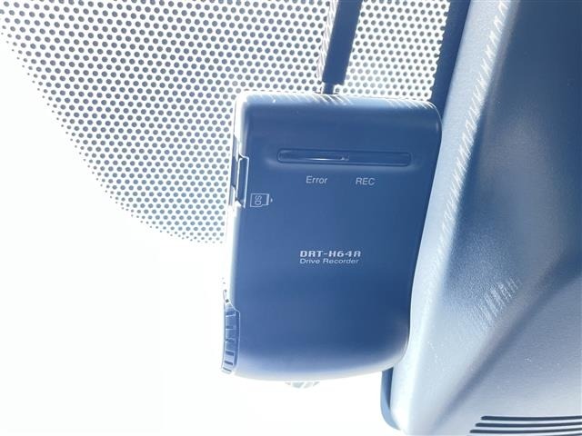Toyota AQUA 2016 8005890-21