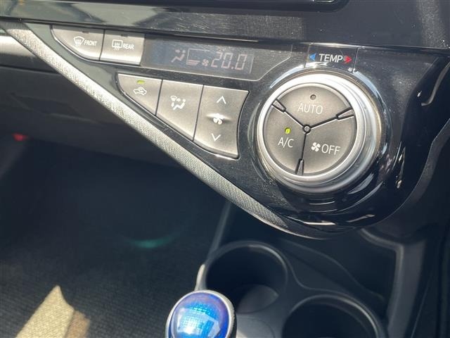 Toyota AQUA 2016 8005890-23