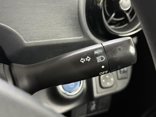 Toyota AQUA 2015 8005891-1